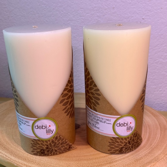 Debi Lilly Natural Beeswax Large Pillar candles - Picture 2 of 8